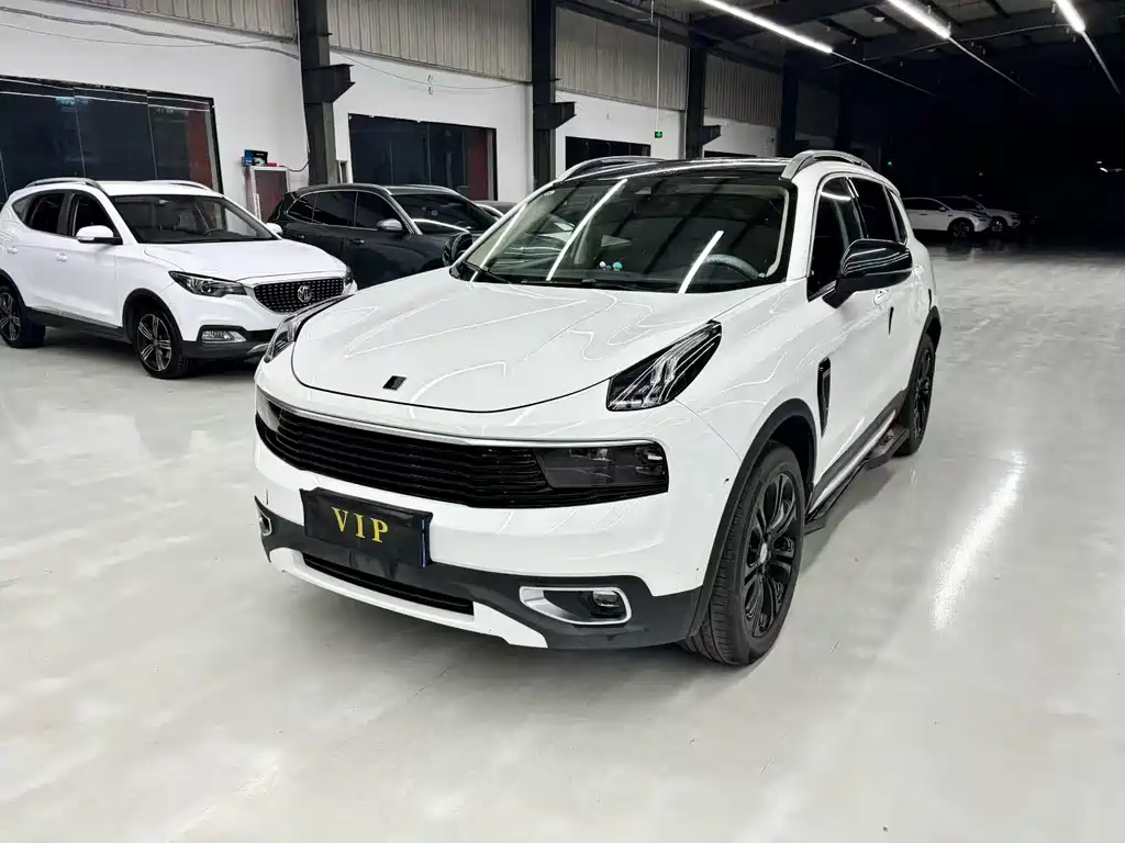 Lynk & Co 01 — миниатюра 3