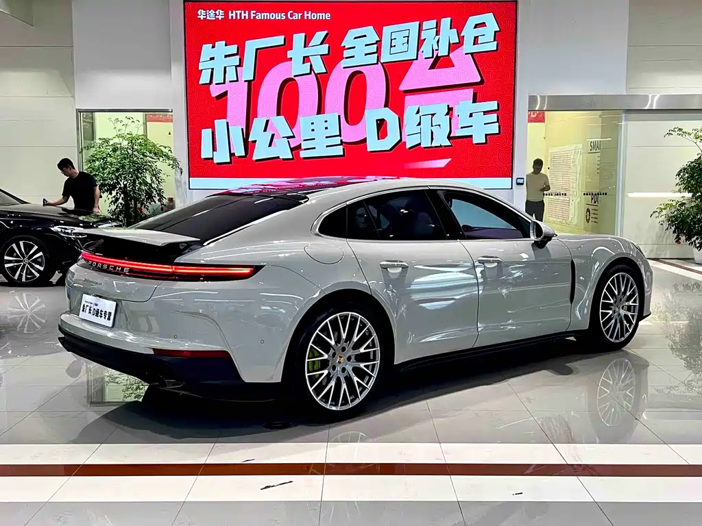 Porsche Panamera — миниатюра 11