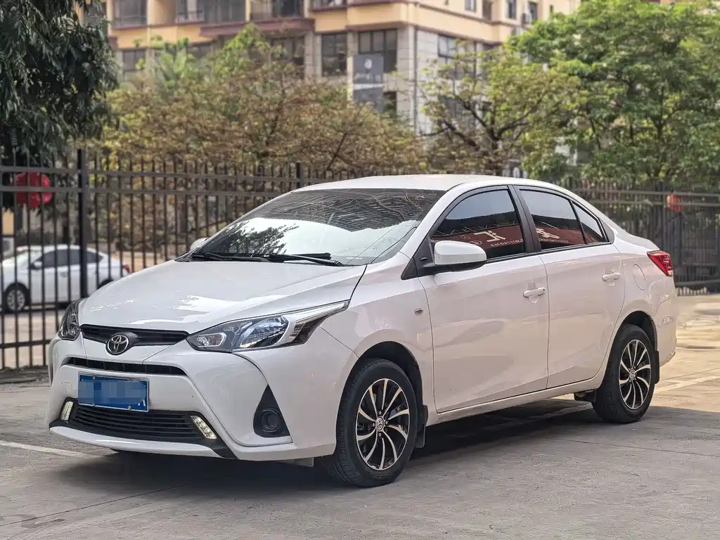 Toyota Yaris L 2019