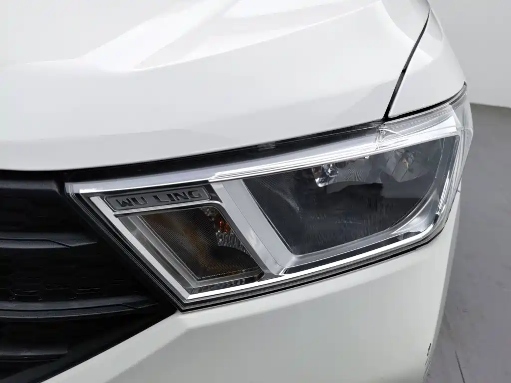 Wuling Hongguang — миниатюра 7