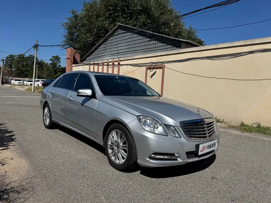 Mercedes-Benz E-Class — миниатюра 3