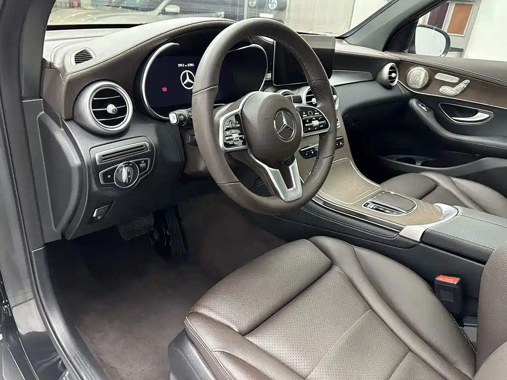 Mercedes-Benz GLC — миниатюра 11