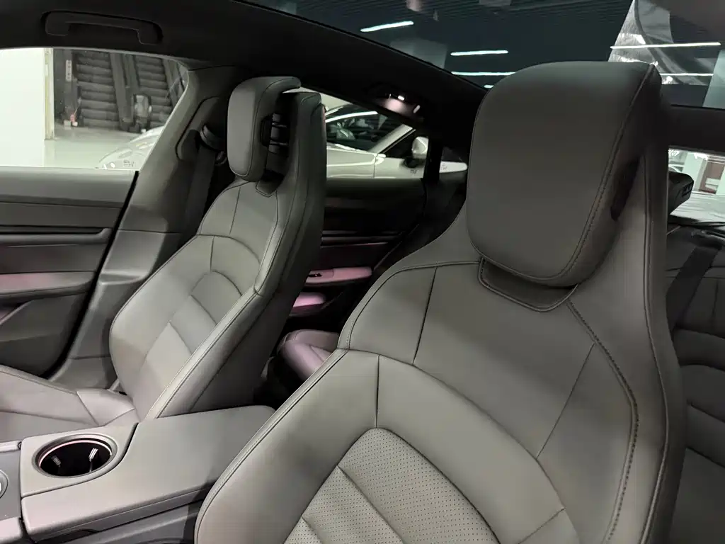 Porsche Taycan 2020 Taycan