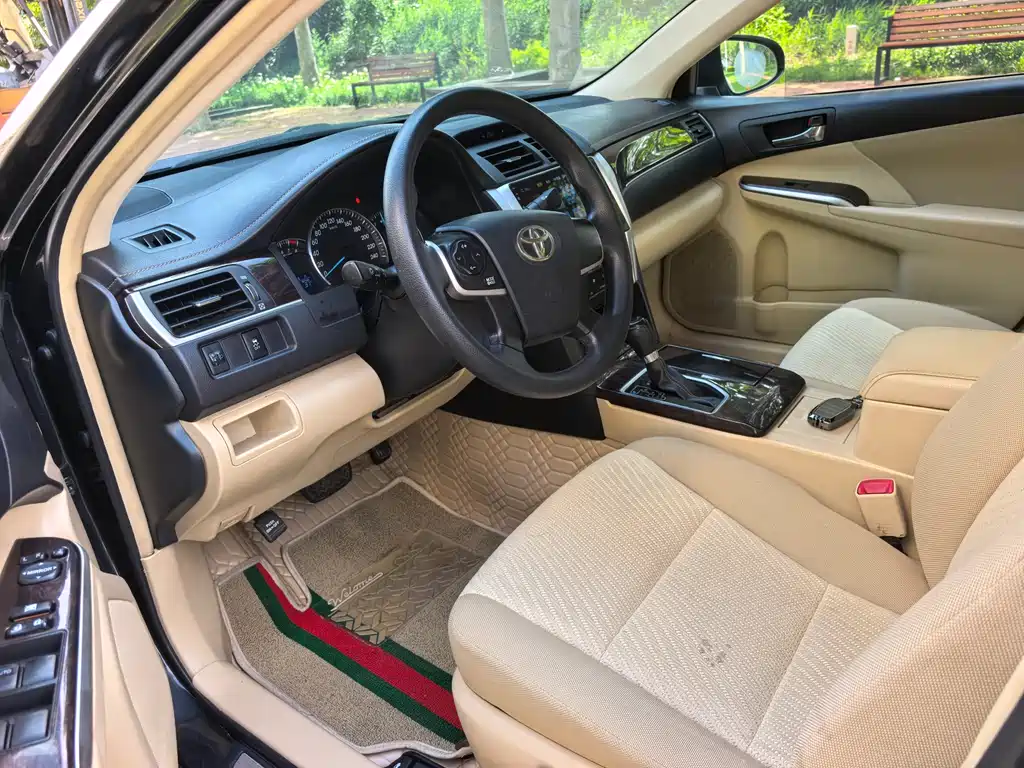 Toyota Camry 2016 2.0E Elite
