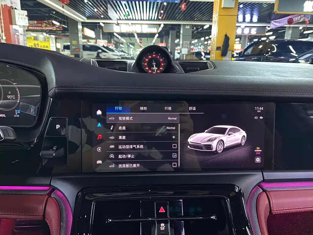 Porsche Panamera — миниатюра 11