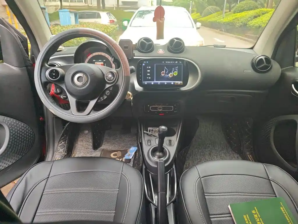 smart Smart Fortwo — миниатюра 5