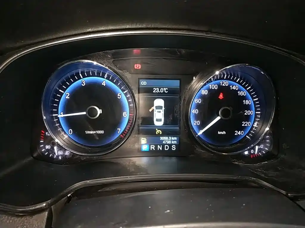 Hongqi Hongqi H7 — миниатюра 12