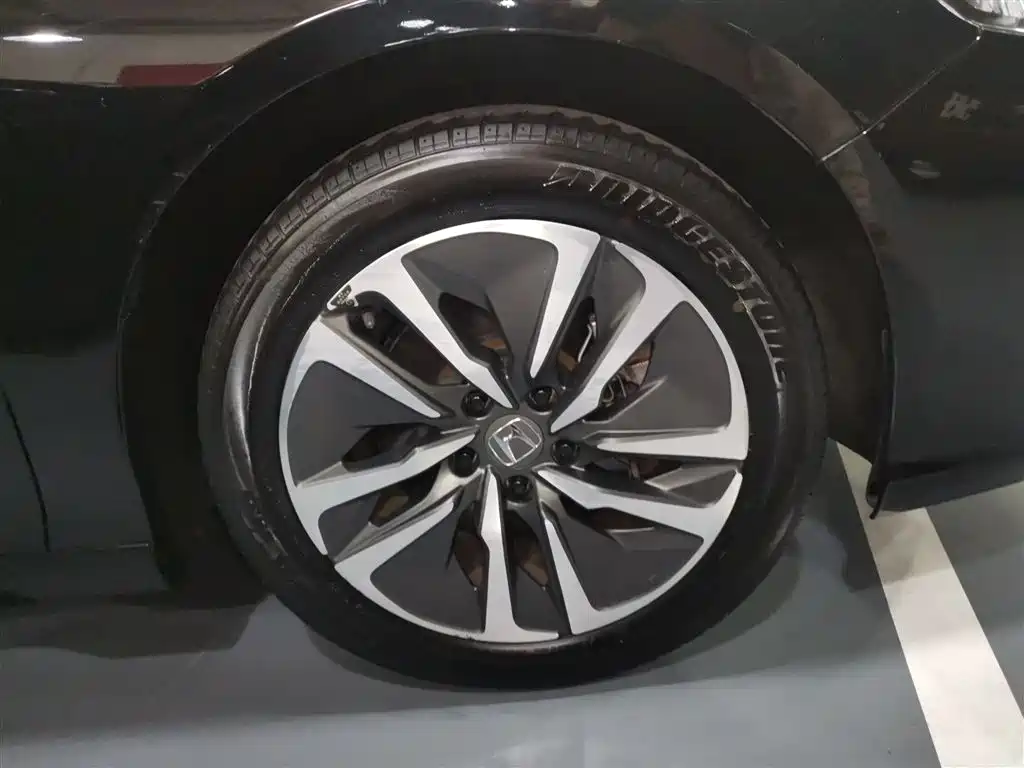Honda Inspire - фото 25