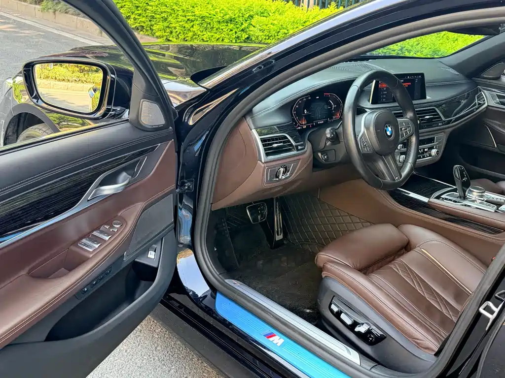 BMW 7 Series 7 2021 730Li M Sport