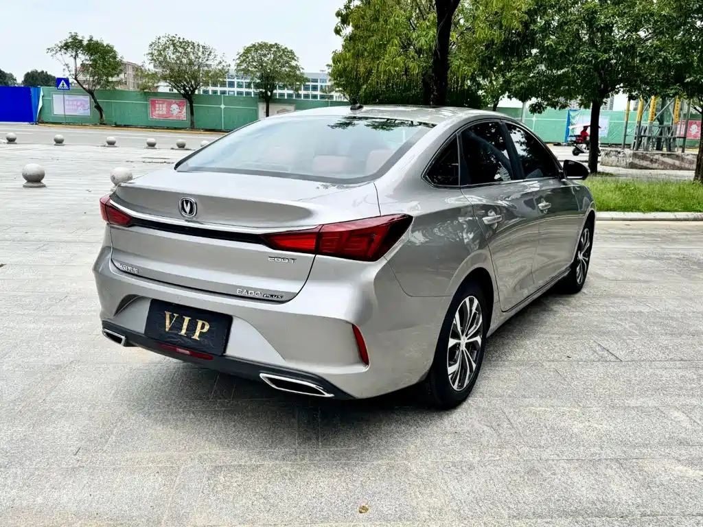 Changan Eado — миниатюра 9