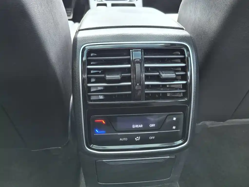 Volkswagen Magotan — миниатюра 11