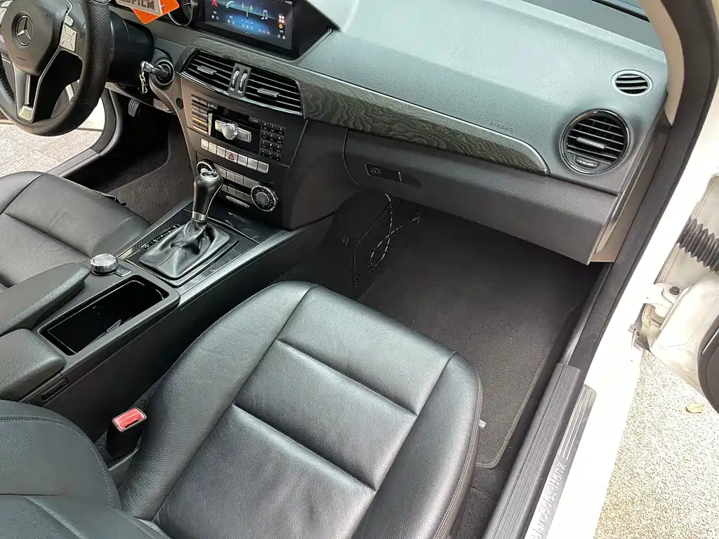 Mercedes-Benz C-Class (Import) — миниатюра 7