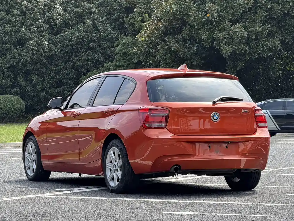 BMW 1 Series (Import) — миниатюра 5