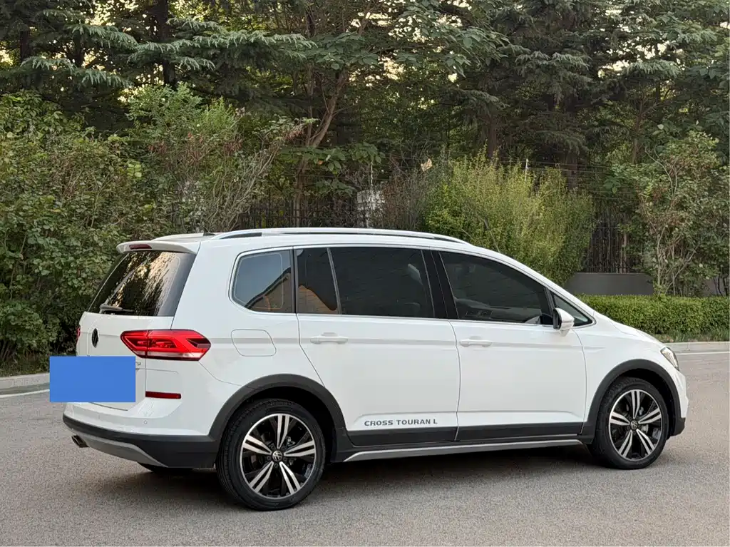 Volkswagen Touran — миниатюра 13