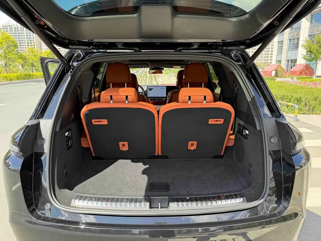 Li Auto Li L8 — миниатюра 12