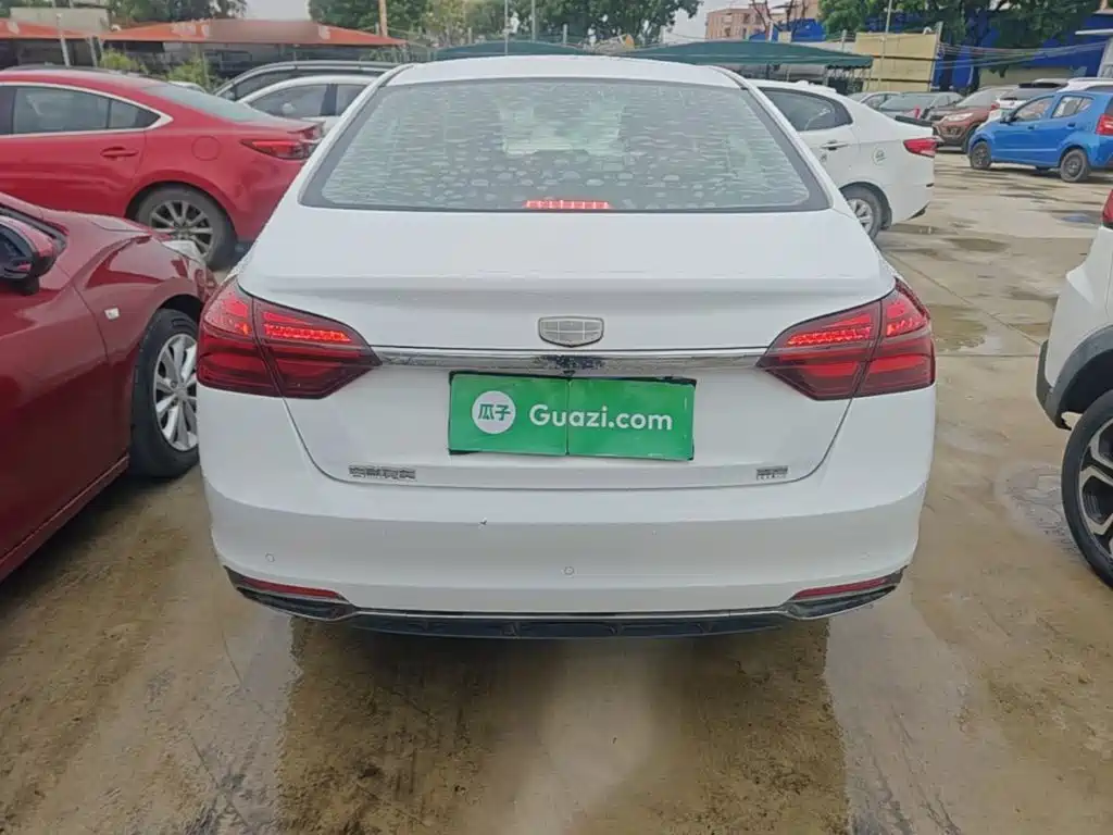 Geely Emgrand — миниатюра 6