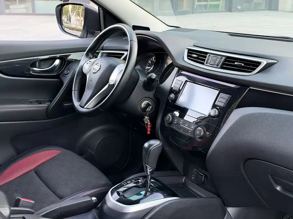 Nissan Qashqai — миниатюра 9