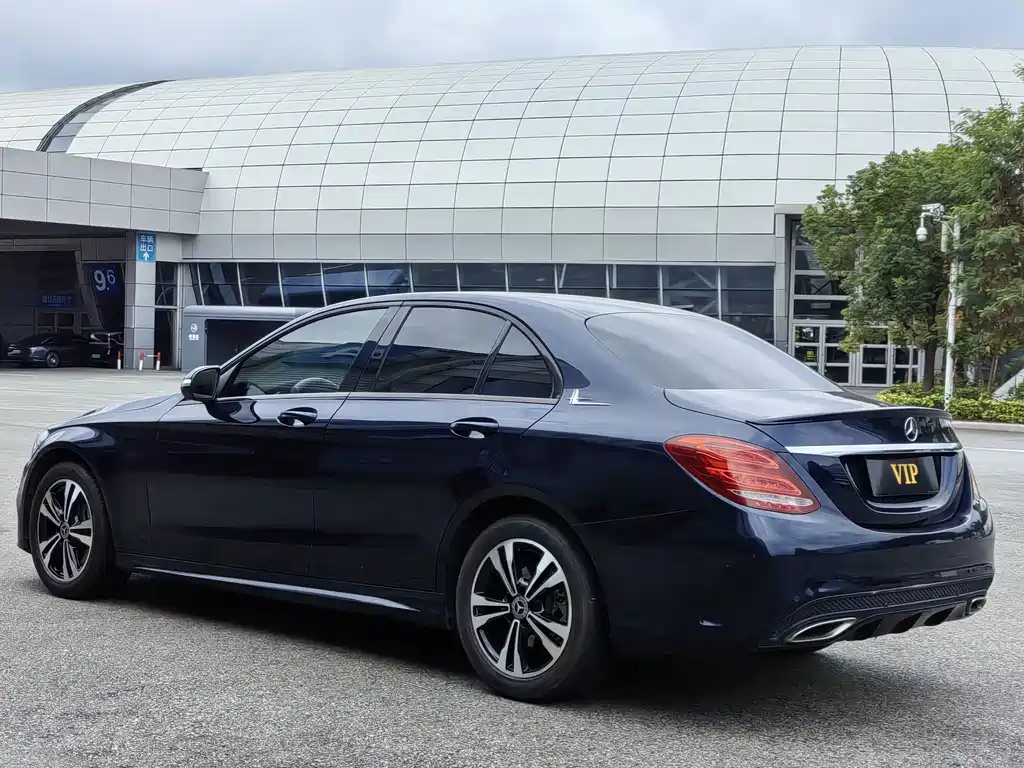 Mercedes-Benz C-Class — миниатюра 7