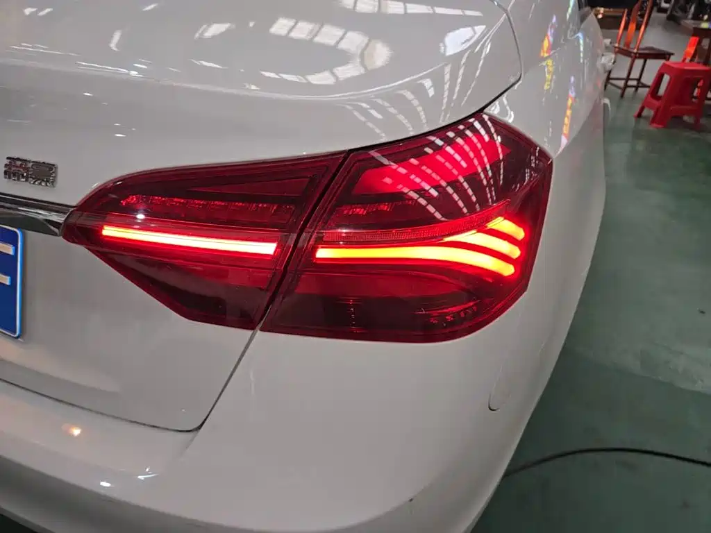 Geely Emgrand — миниатюра 8