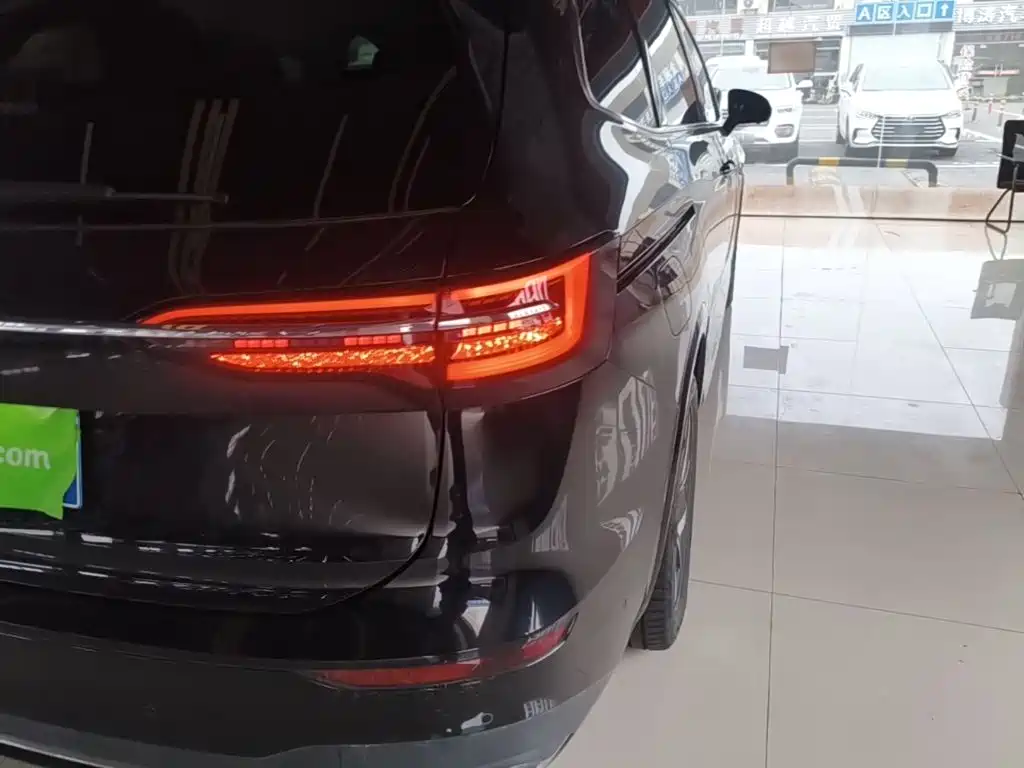 Volkswagen Viloran — миниатюра 8