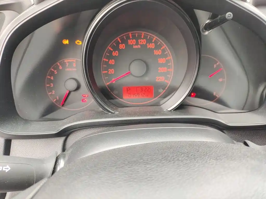 Honda Fit — миниатюра 8