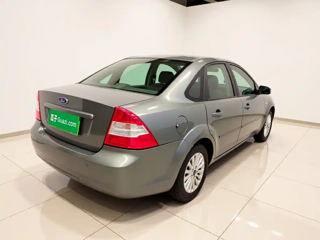 Ford Focus — миниатюра 6