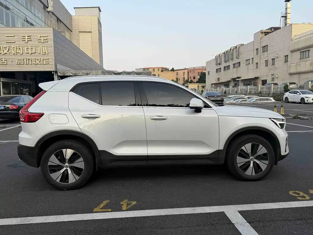 Volvo XC40 — миниатюра 7