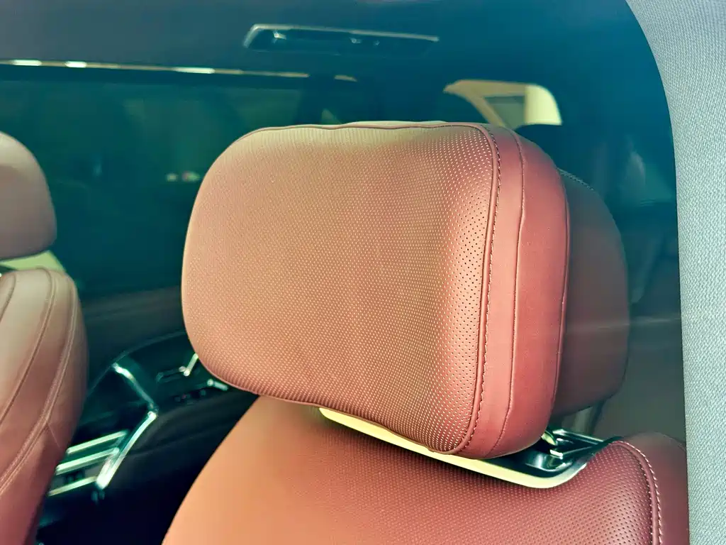 Land Rover Range Rover — миниатюра 16