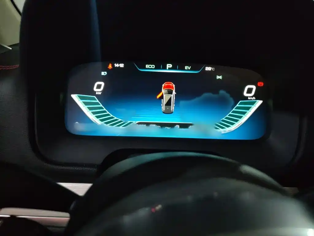 BYD Tang New Energy — миниатюра 4