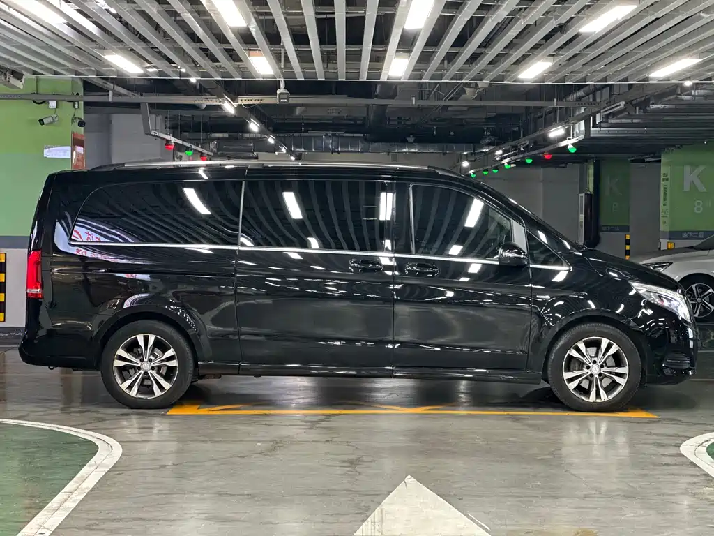 Mercedes-Benz V-Class — миниатюра 8