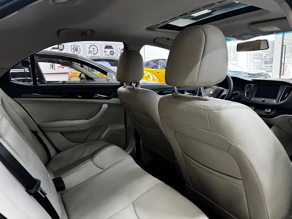 Roewe 360 2015 1.5L AT Luxury