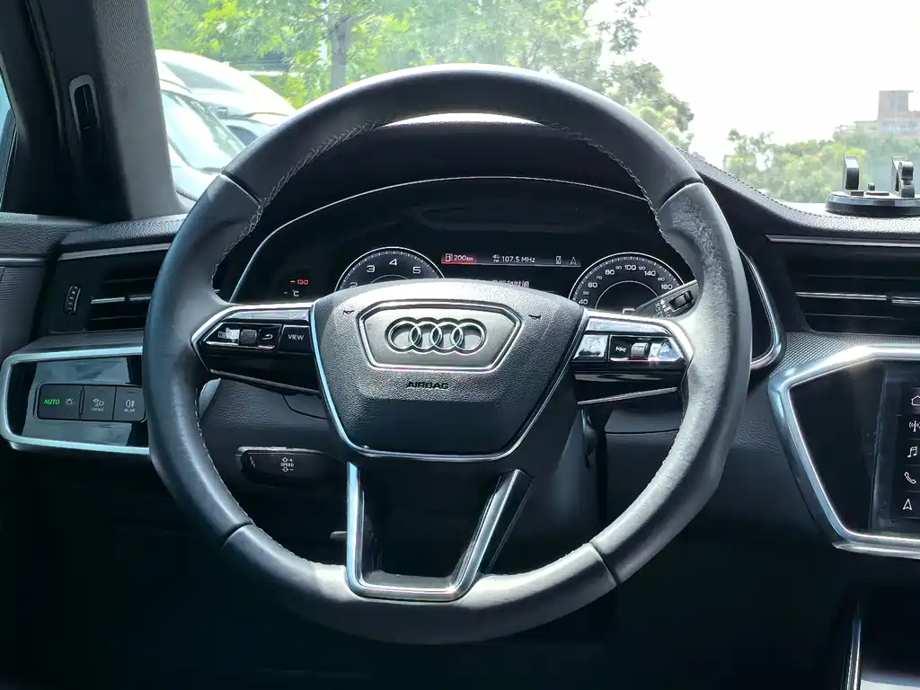 Audi A6L — миниатюра 11