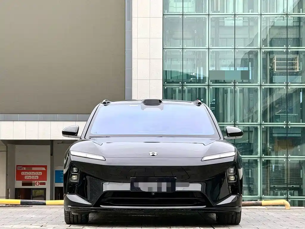 NIO ET5T — миниатюра 2