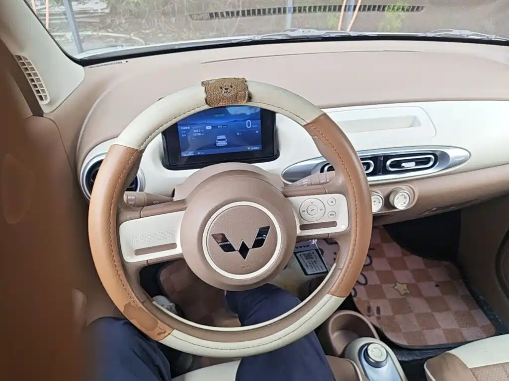 Wuling MINIEV — миниатюра 11