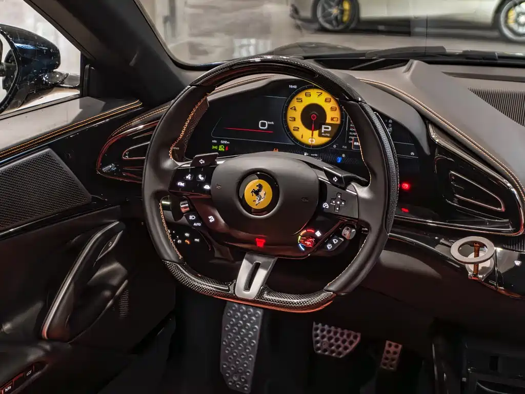 Ferrari Purosangue 6.5L V12, фото 9