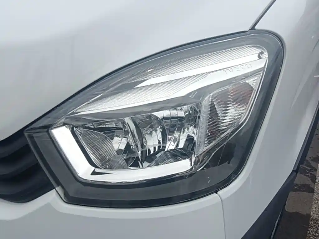 IVECO Ousheng — миниатюра 24