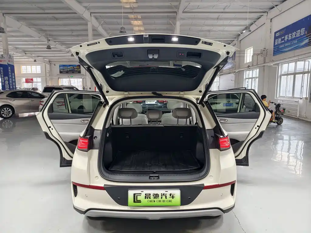 BYD Sealion 05 EV — миниатюра 10