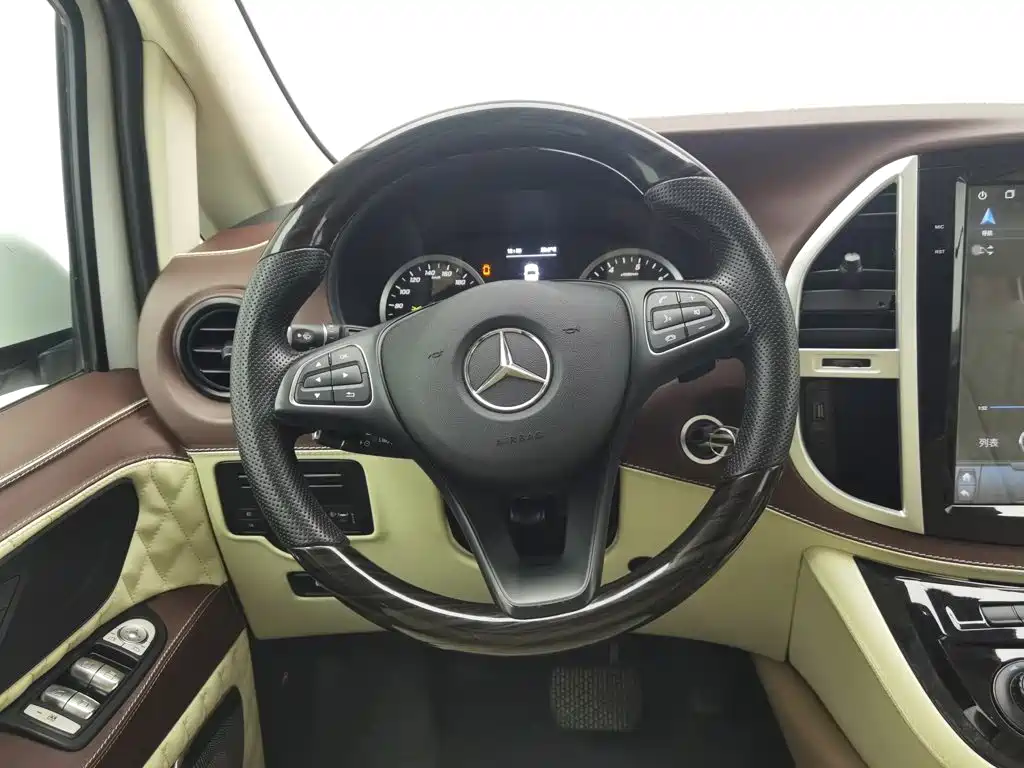 Mercedes-Benz Vito — миниатюра 11