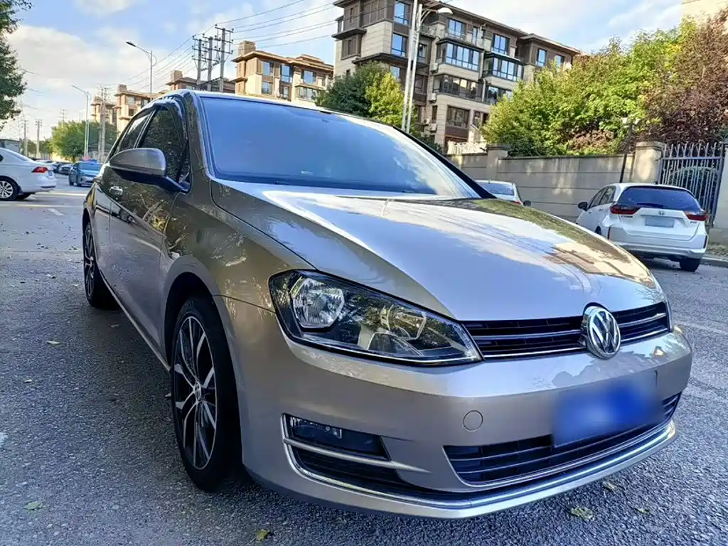 Volkswagen Golf — миниатюра 12