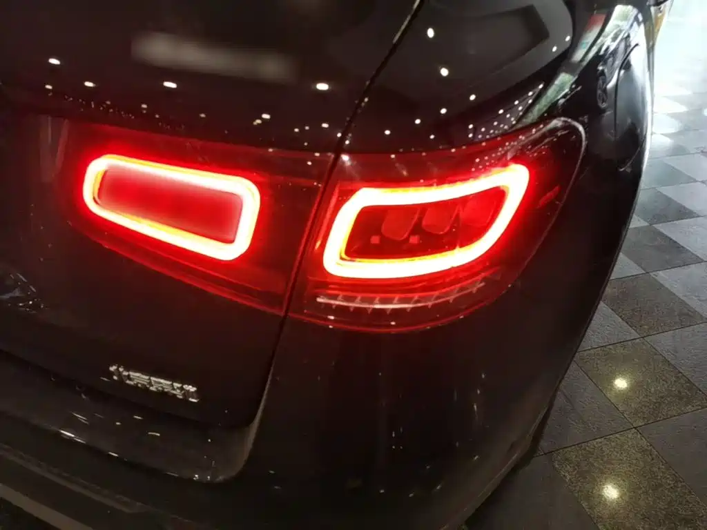Mercedes-Benz GLC — миниатюра 8