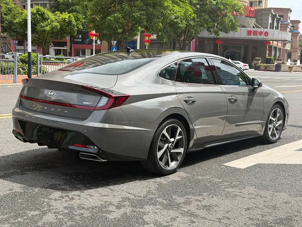 Hyundai Sonata — миниатюра 4