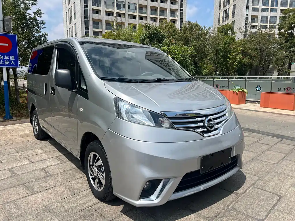 Nissan NV200 — миниатюра 3