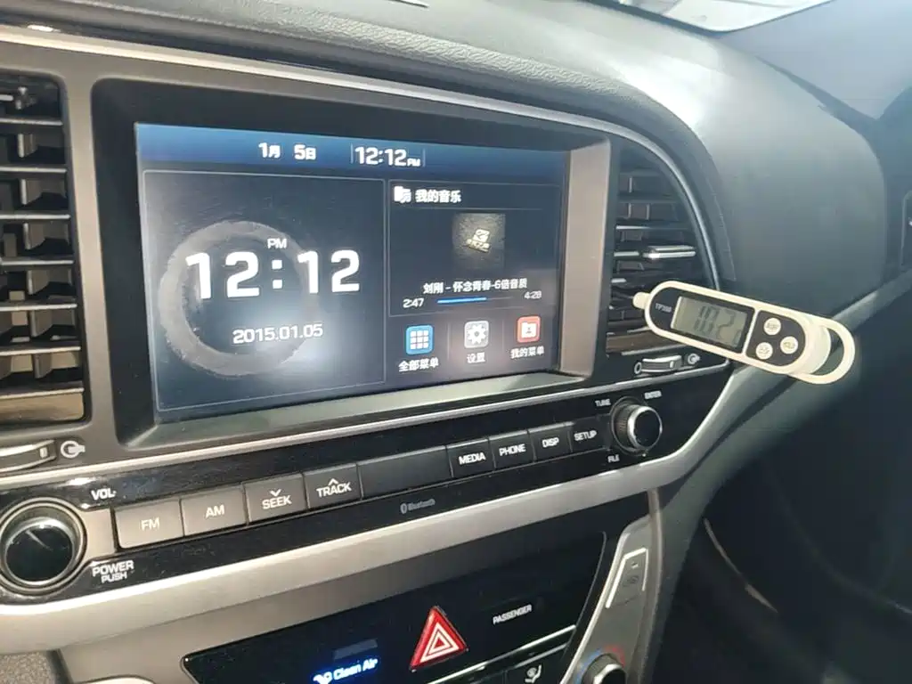 Hyundai Elantra — миниатюра 13