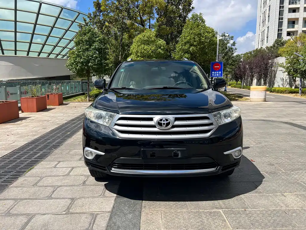 Toyota Highlander — миниатюра 2