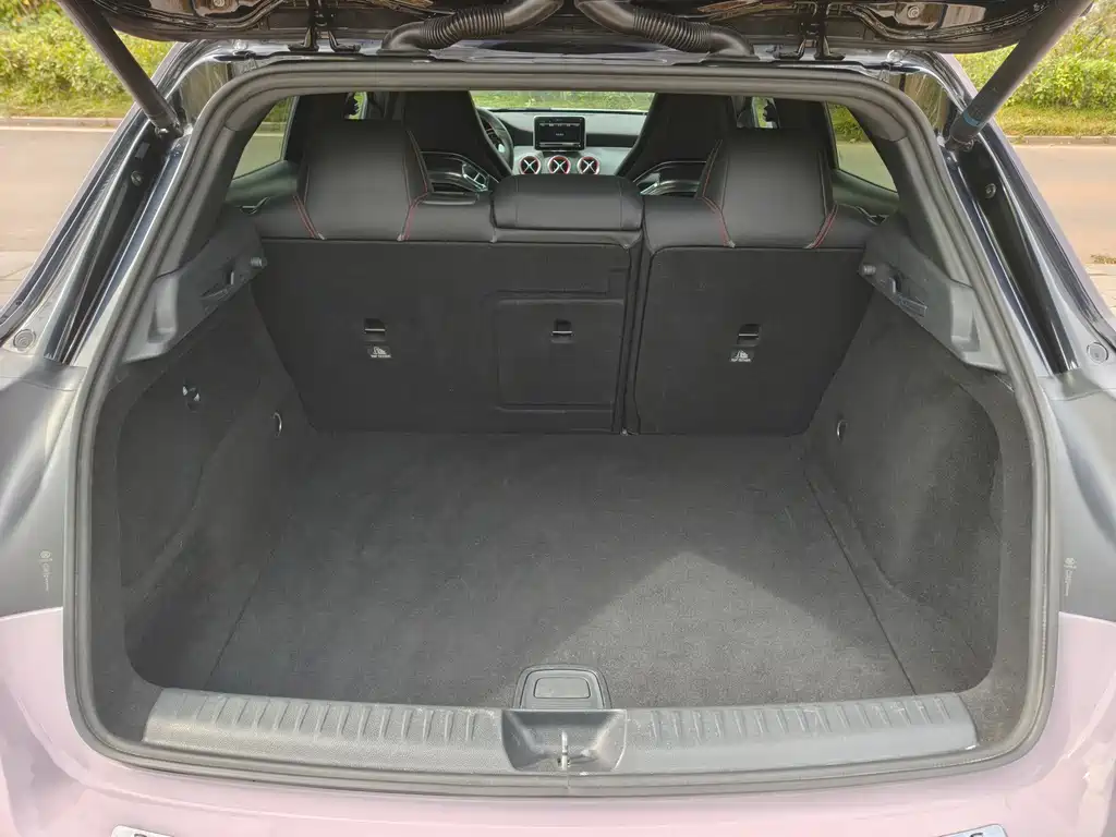 Mercedes-Benz GLA AMG — миниатюра 17