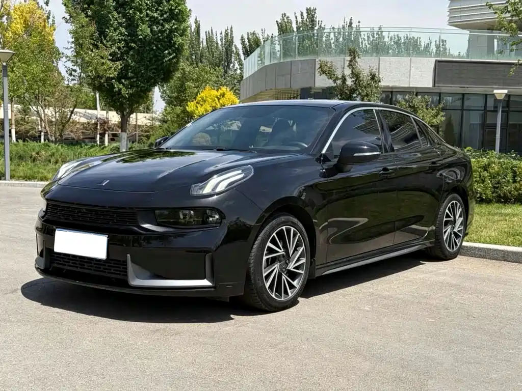 Купить Lynk & Co 03