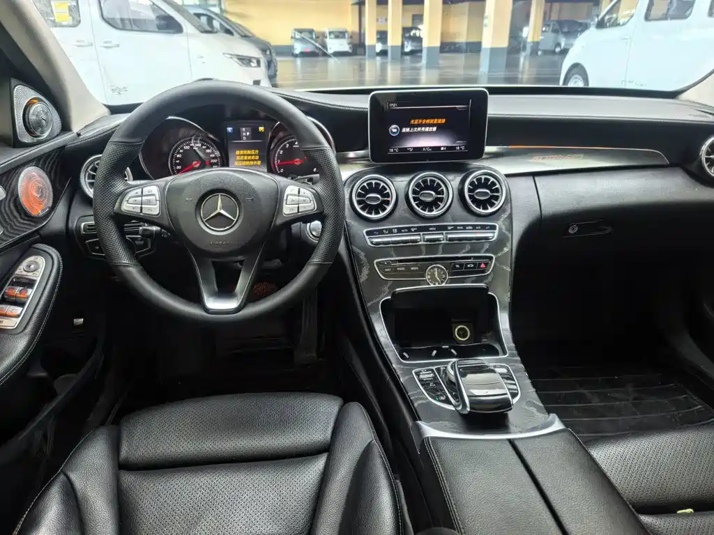 Mercedes-Benz C-Class — миниатюра 4