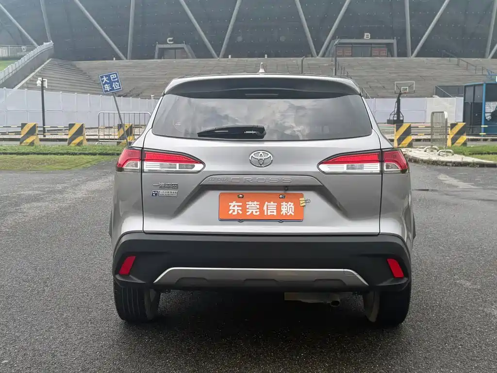 Toyota Corolla Cross — миниатюра 8