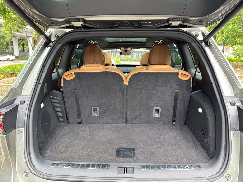 Li Auto Li ONE — миниатюра 10