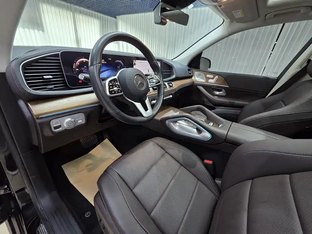 Mercedes-Benz GLE New Energy — миниатюра 9